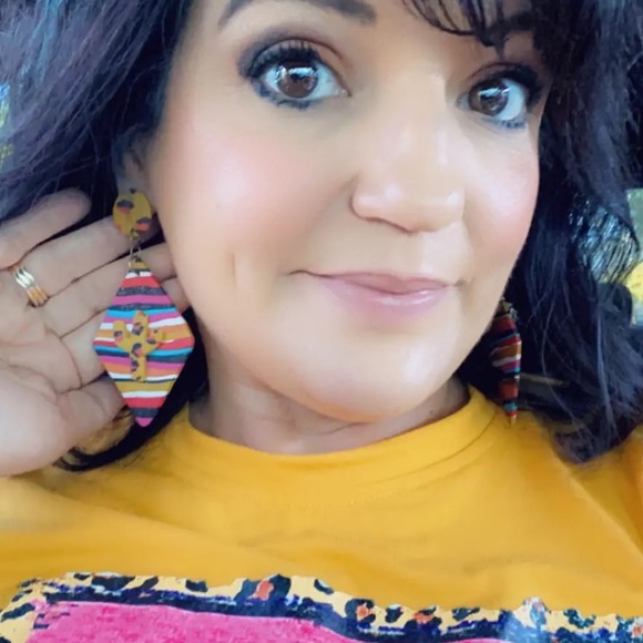 Meet your Posher, Mariann - Picture 2 of 2